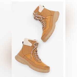 Woman’s tan colored hiker boot size 7.5 new without tags.  Brand is Maurice’s